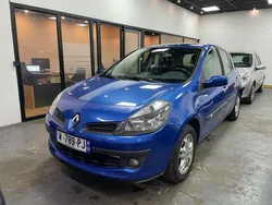 Renault Clio III 1.6 - 110 Ch Édition Dynamic 5 portes - Clim Automatique - CarPlay ou Android auto possible - Très bon état - Révision complète - Garantie Sérénité - Crit’Air 2