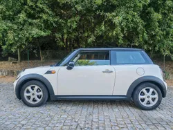 MINI Cooper 1.4 gasolina 177km ótimo troco