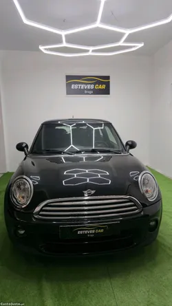 MINI Cooper baker street