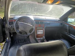 Mercedes-Benz E 220 Avangard