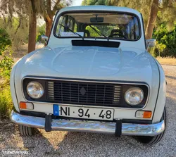 Renault 4