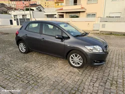 Toyota Auris 1.33 VVT-i Gold Edition