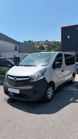 Superbe OPEL VIVARO Combi K2700 L1H1 1.6 CDTi 120Ch BiTurbo Pack Clim 9 Places 2015 160000 KM VENDU révisé contrôlé et garantie 6 mois 14200 EUR REPRISE POSSIBLE