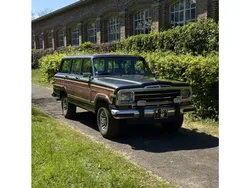 Jeep grand wagoneer