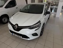 Renault Clio v 1.0 TCe Limited