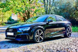 Audi RS3 LIMOUSINE