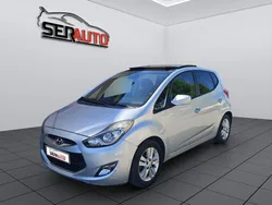 Hyundai ix20 1.6 crdi 115 panoramic sunsation