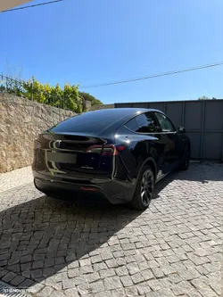 Tesla Model Y Long Range Tração Integral