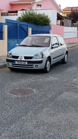 Renault Clio elegância