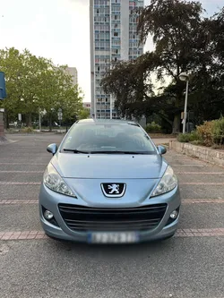 PEUGEOT 207 1.6 HDi Premium