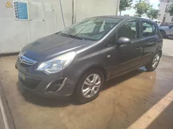 Opel Corsa 5 lugares  / disel