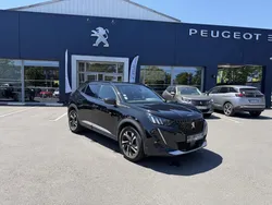 Peugeot 2008 (2) 1.2 PT 130 EAT8 GT Line + ATTELAGE