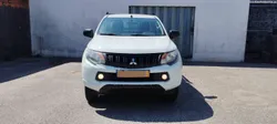 Mitsubishi L200 3 Lugares 4x4