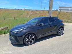 Toyota C-HR 1.8 Hybrid Square Collection