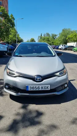 Toyota Auris hybrid 140H Feel! Edition
