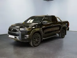 Toyota Hilux 2.8 D-4D 4WD Invincible