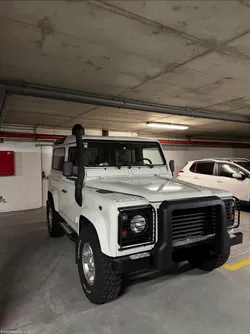 Land Rover Defender (Defender 9O Ht)