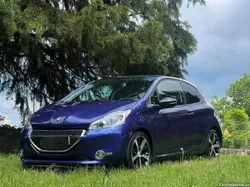Peugeot 208 1.6 eHdi