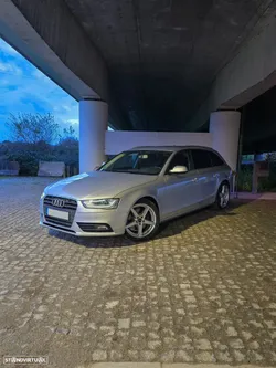 Audi A4 Avant 2.0 TDI DPF multitronic S line Sport Pack