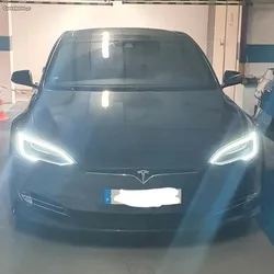 Tesla Model S 85D