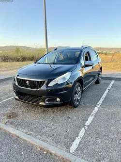 Peugeot 2008 Style 1.6 HDI