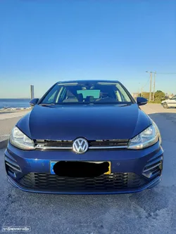 VW Golf 1.6 TDI R-Line