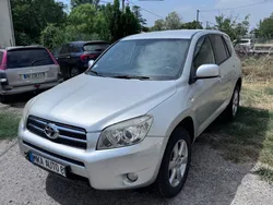 TOYOTA RAV4 2.2 D-4D 136ch 4x4 + attelage