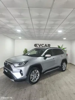 Toyota RAV4 2.5 HDF Exclusive P.Luxury