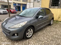 Peugeot 207 1.4 16V SE Sportium