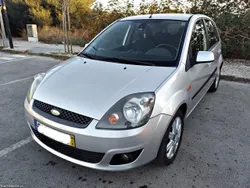 Ford Fiesta 1.2 - A/C- versão Guia