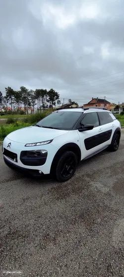 Citroën C4 Cactus Pure Tech 110 Stop&Start Shine