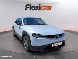 Mazda MX-30 e-SKYACTIV Makoto Urban Expression