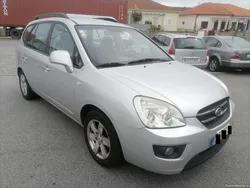 Kia Carens CRDI 7 LUG.-LX 185000KM IMPECÁVEL