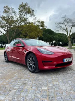 Tesla Model 3 Tração Traseira
