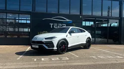Lamborghini Urus / Pack carbon integral / Entretien exclusivement Lamborghini / Française