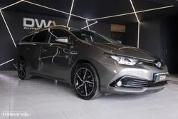 Toyota Auris 1.8 HSD Sport