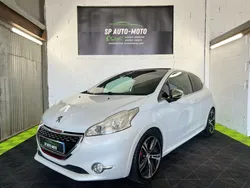 Peugeot 208 1,6 THP 200CH BVM6 GTI