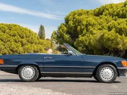 Mercedes-Benz SL 500 R107