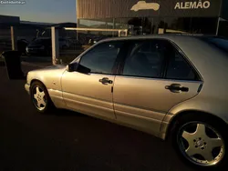 Mercedes-Benz S 300 4 portas