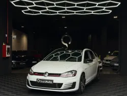 Volkswagen Golf GTI Performance 2.0 TSI BMT
