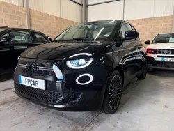 Fiat 500 e 118cv 42kwh LA PRIMA / SON JBL/ CUIR / CAMERA DE RECUL RADARS AV/AR / SOH 95.7%