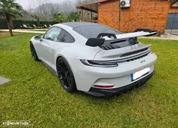 Porsche 911 (992)