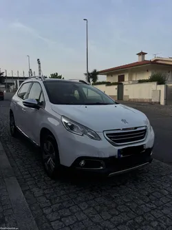 Peugeot 2008 1.2 VTi Allure