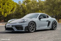Porsche 718 Cayman GT4 RS