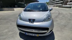 Peugeot 107 black e silver edition