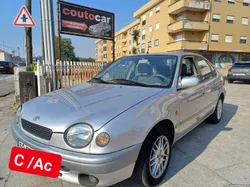 Toyota Corolla 1.3 i   Com  Ac       ( Viatura Nacional )
