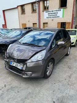 HONDA JAZZ - ACCIDENTÉ - BOITE AUTOMATIQUE - 1ère main