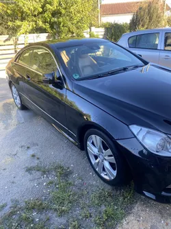 Mercedes-Benz E 220 AMG