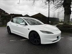 Tesla Model 3 Long Range AWD Highland