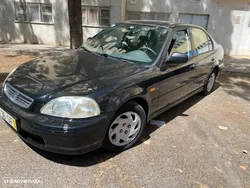 Honda Civic 1.5i LS